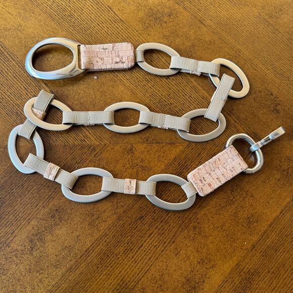 Stretchy Adjustable Silver / Cork Belt - Picture 2 of 5